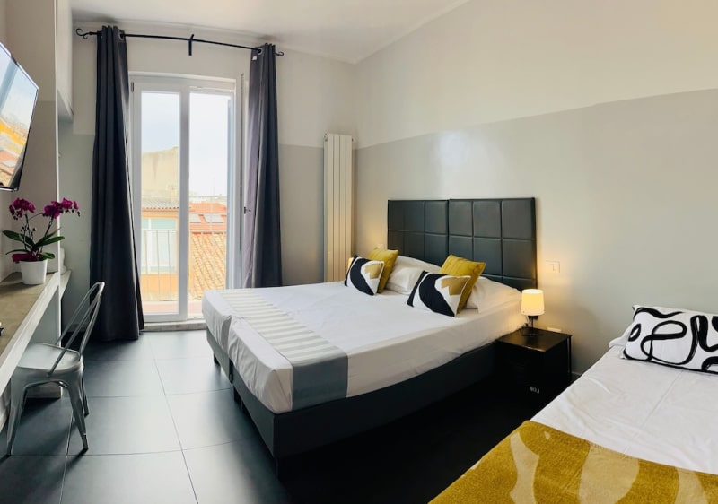 Floor 6 Boutique Rooms by DOT Suites photo 4