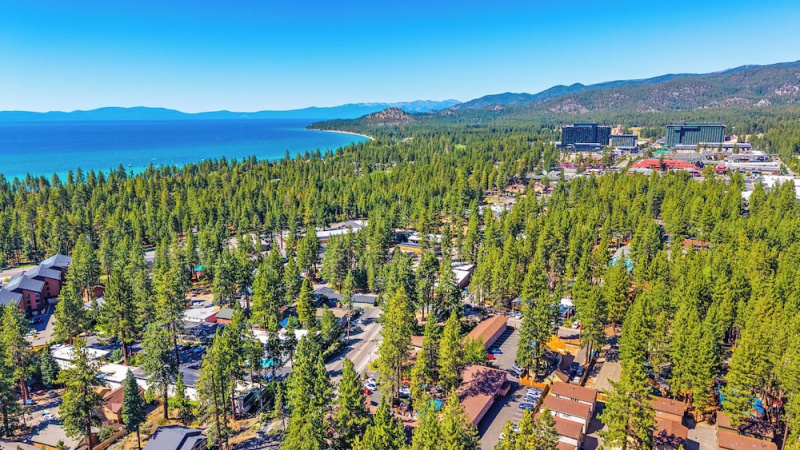 The Lodge at Lake Tahoe photo 2