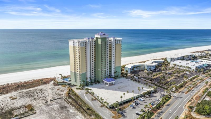 Boardwalk Beach Resort by Panhandle Getaways photo 4