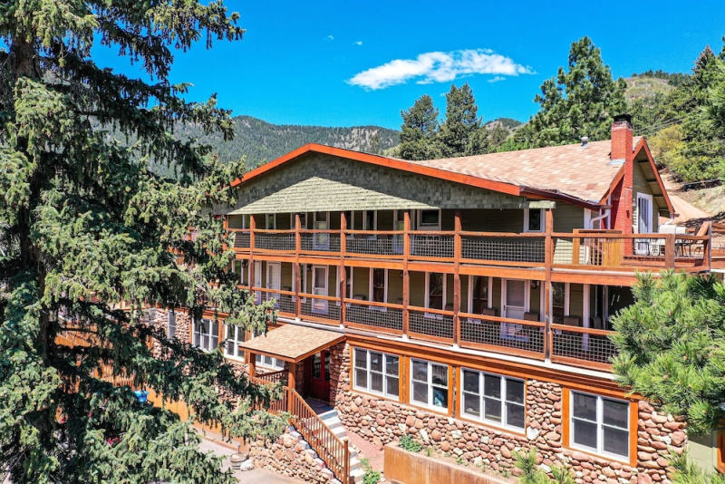 The Green Mountain Falls Lodge photo 4