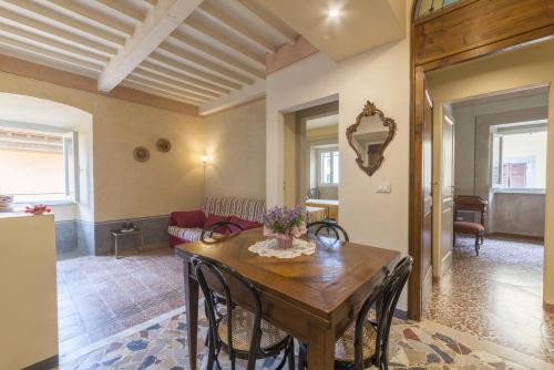 I Bei Ricordi - Historic Centre Apartment 6 photo 5