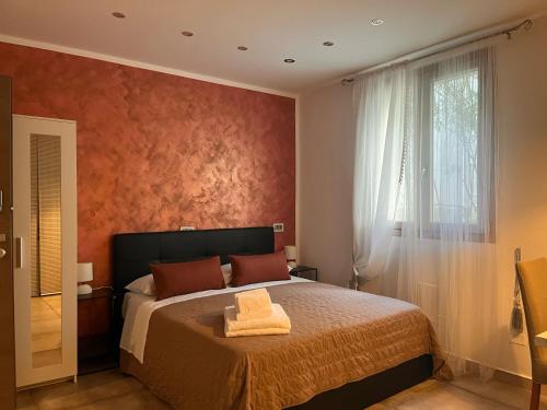 Harmony Lake Sirmione photo 5