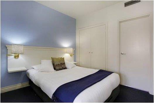Collins Hotel-prv Adara Collins