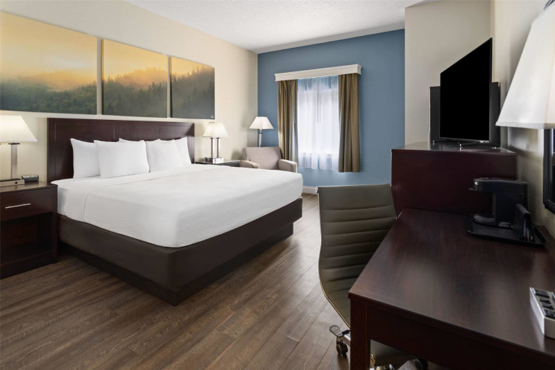Days Inn Penn State – State College, PA