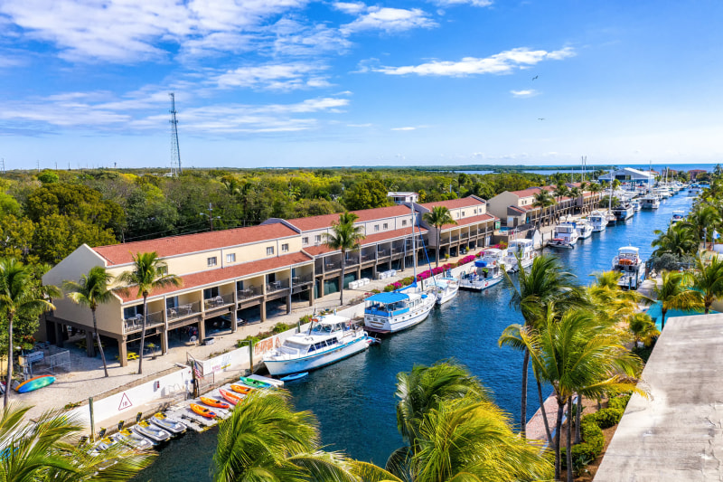 Waterside Suites And Marina photo 3