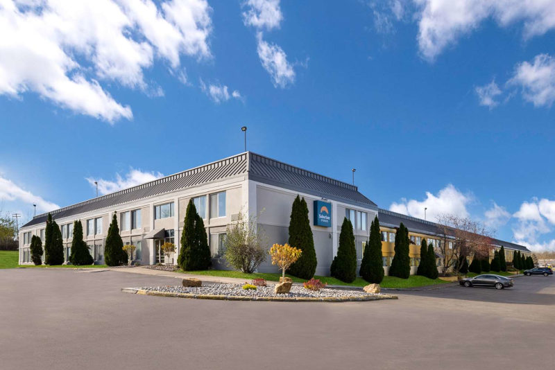 Suburban Studios Syracuse Fairgrounds photo 4