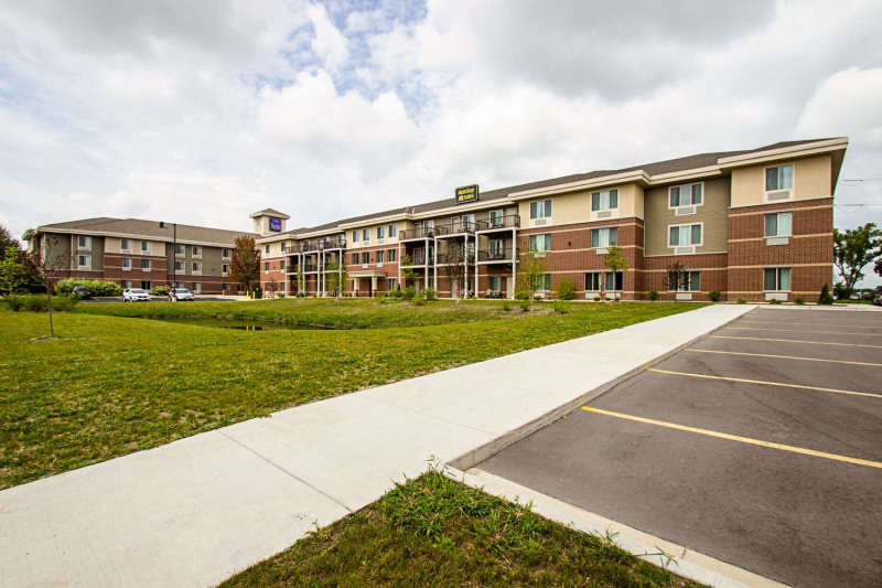 Mainstay Suites Madison - Monona photo 4