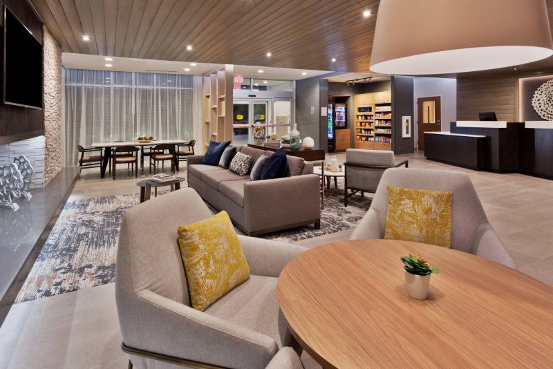 Fairfield Inn And Suites By Marriott Birmingham Colonnade Grandview photo 3