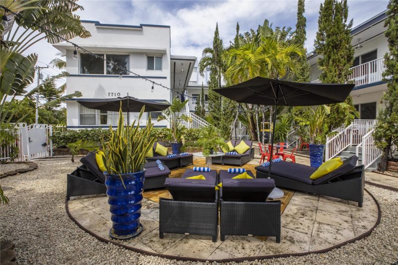 Beachside Apartment Hotel photo 4