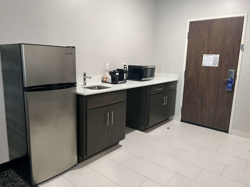 Comfort Suites Greenville Airport – Greenville, SC
