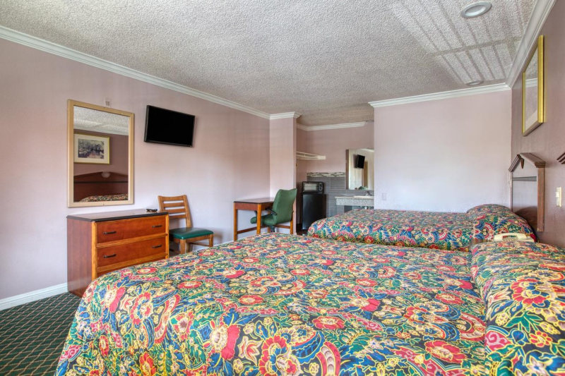 Passport Inn Whittier – Whittier, CA