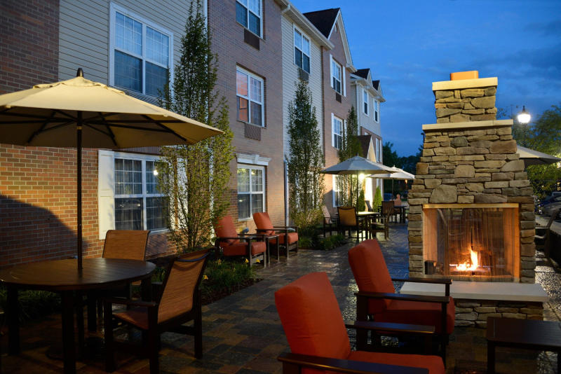 Towneplace Suites By Marriott East Lansing photo 3