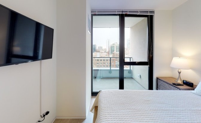 Suite Home At Exhibit – Chicago, IL