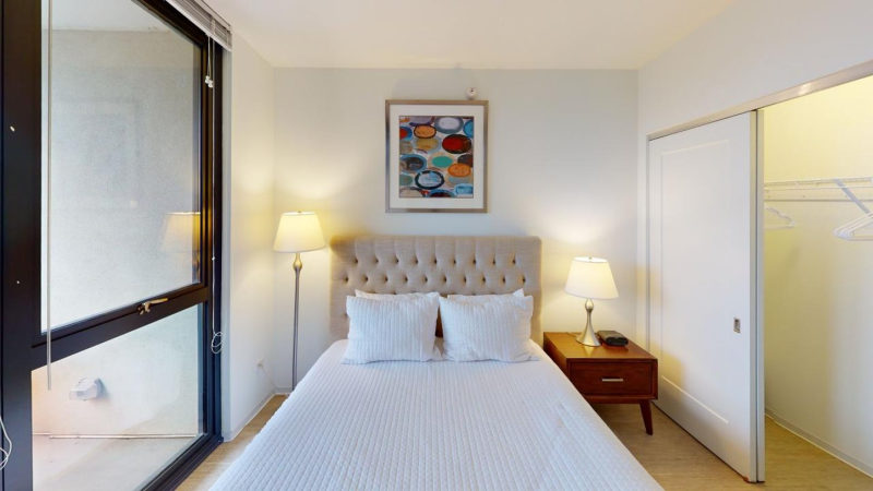 Suite Home At Exhibit – Chicago, IL