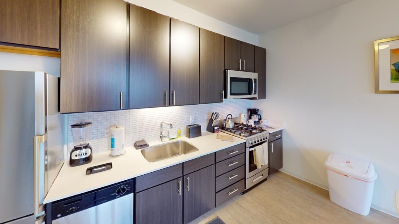 Suite Home At Exhibit – Chicago, IL