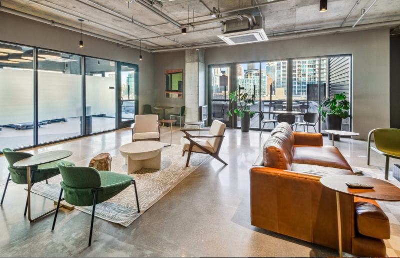 Suite Home At Hugo – Chicago, IL