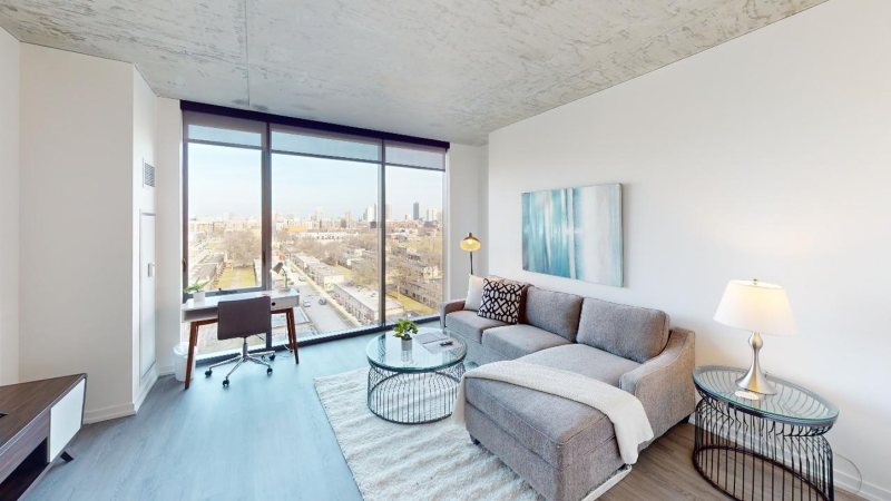 Suite Home At 808 Cleveland – Chicago, IL