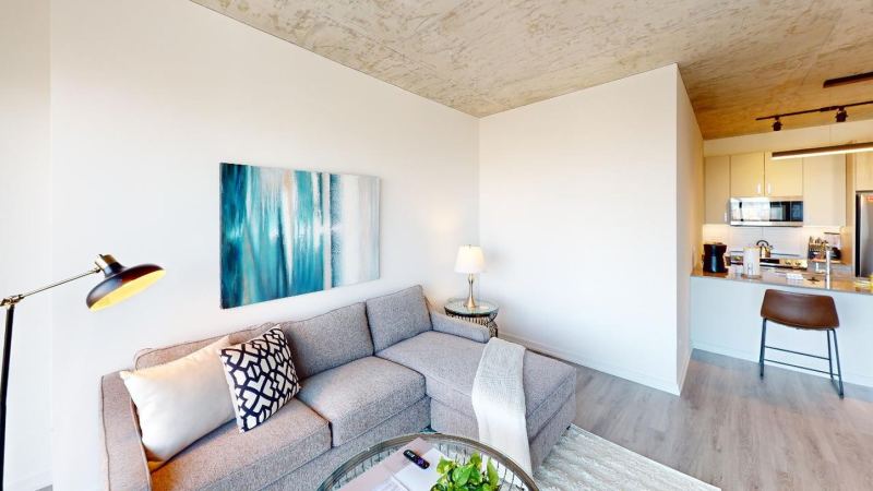 Suite Home At 808 Cleveland