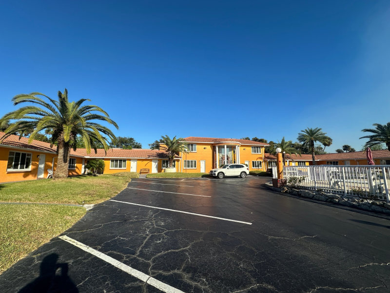 Super Inn By Oyo Daytona Beach photo 3