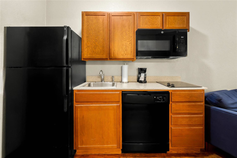 Suburban Studios Morgantown photo 4