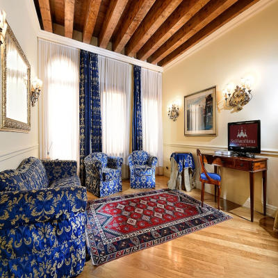 TORRE DELL'OROLOGIO SIGNATURE RESIDENCE photo 2