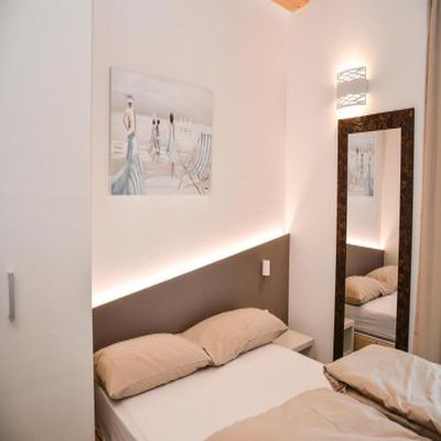 Theresia photo 3