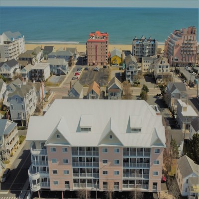 Americana Condos 10th street photo 5