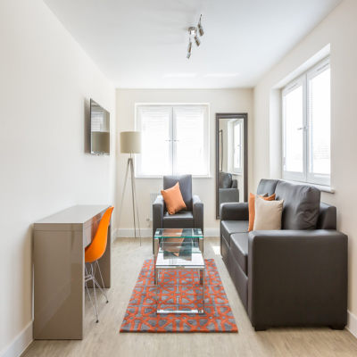 Hof Newbury Apts photo 2