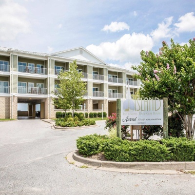 Island Inn And Suites An Ascend Collection Hotel photo 2