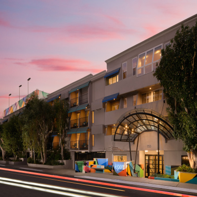 Le Parc At Melrose photo 2
