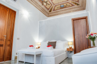 Lh Royal Suites photo 5
