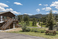 Coyote Mountain Lodge photo 3