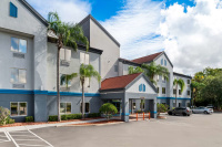 Suburban Studios Orlando - Ocoee-winter Garden photo 2