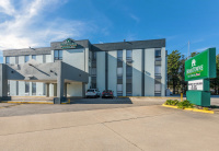 Hometowne Studios Newport News - Hampton West photo 2