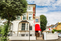 London Guest House By Oyo photo 4