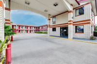 Hotel O Luxury Inn Channelview photo 4