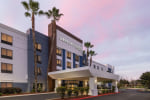 Springhill Suites By Marriott Fresno photo 2