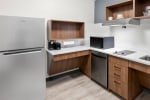 Everhome Suites Portsmouth - Newington photo 3