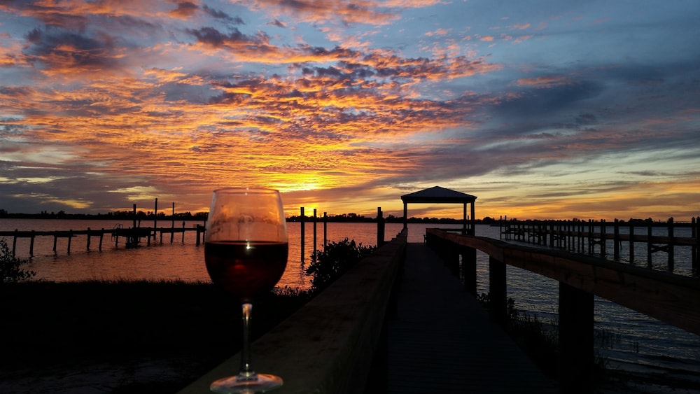 Paradise Cove at Lemon Bay photo 1