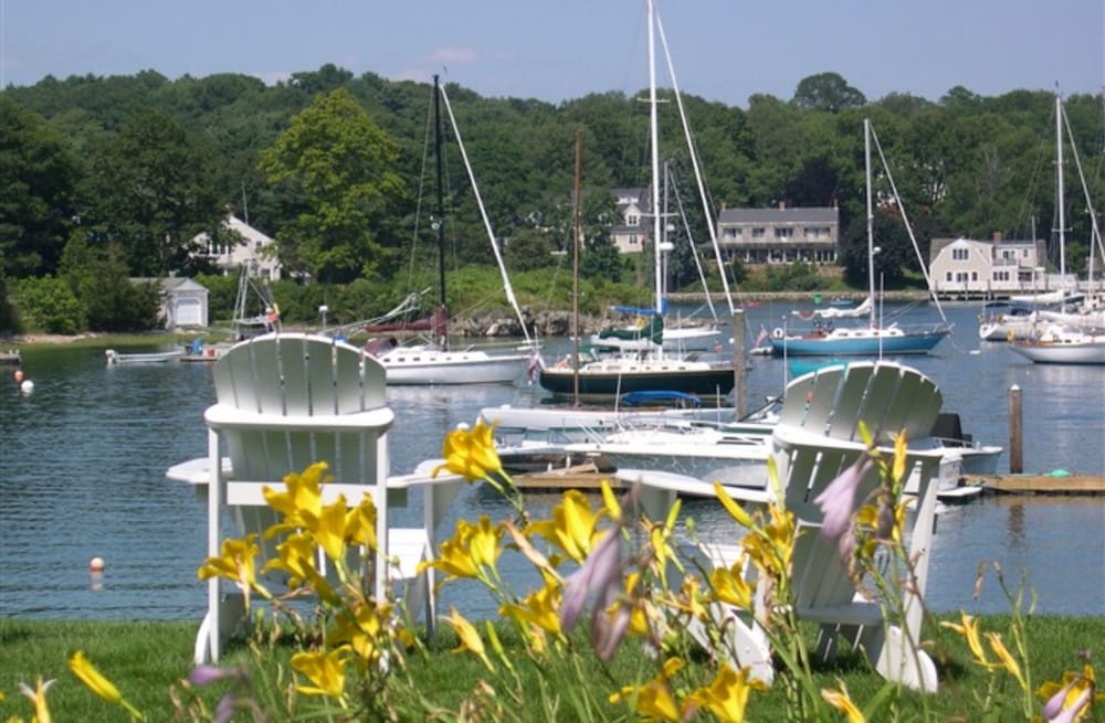 Dockside Guest Quarters & Restaurant photo 1