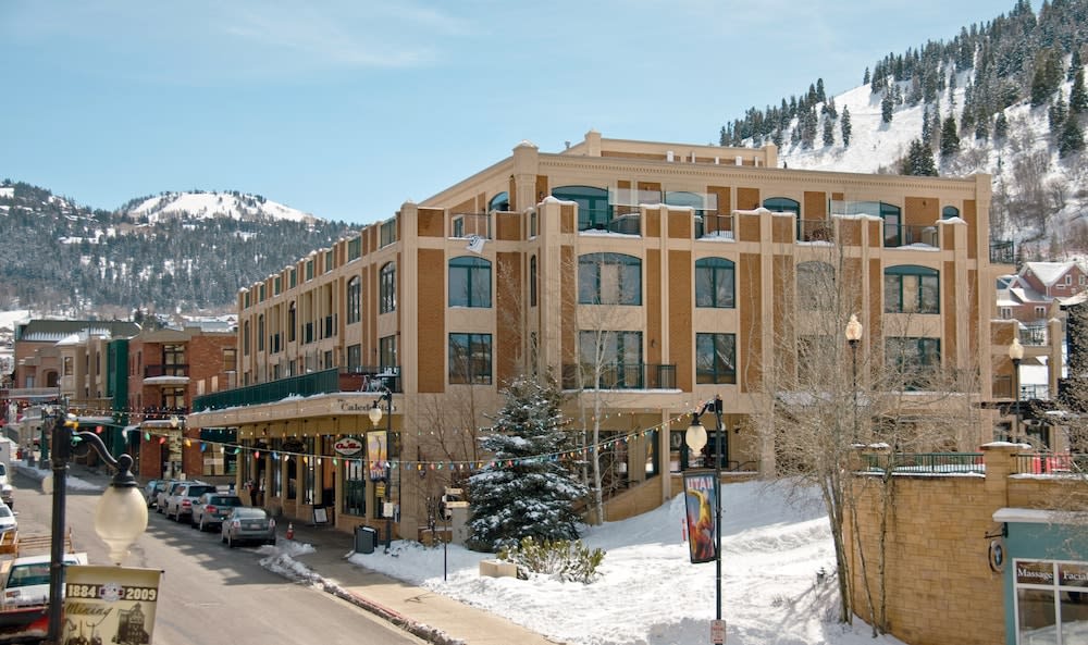 The Caledonian by All Seasons Resort Lodging photo 1
