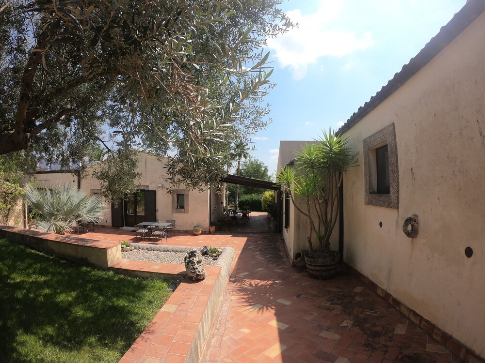 Tenuta Aguglia photo 1