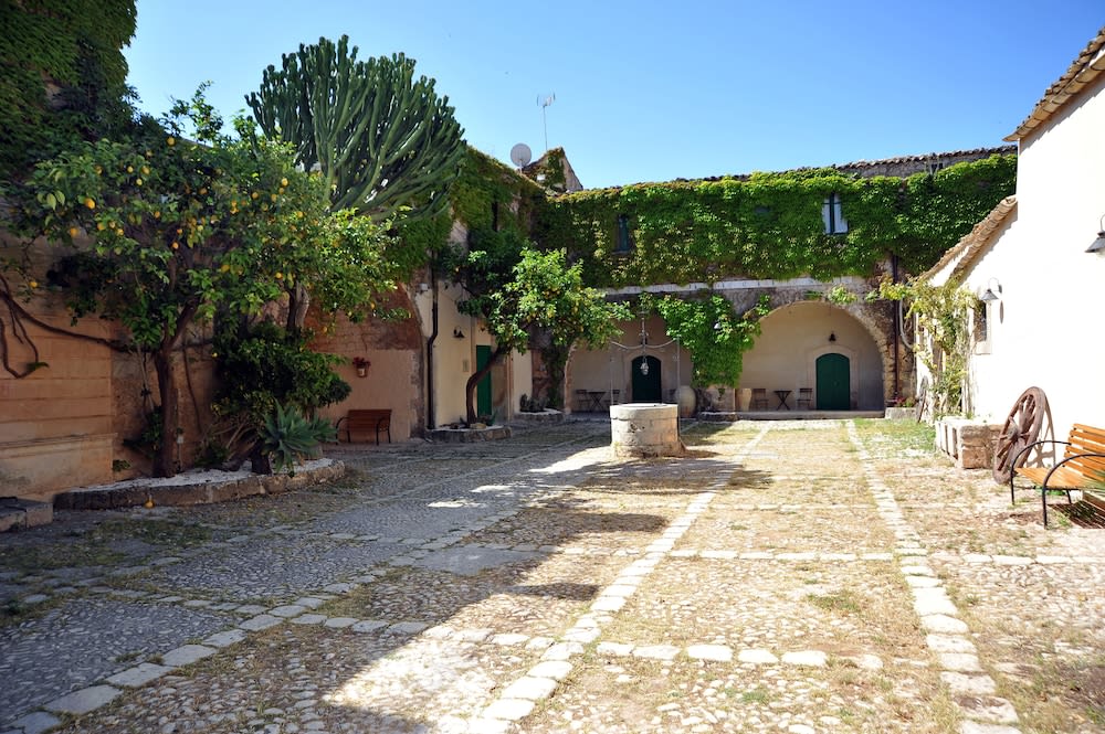 Baglio Siciliamo Country House Adult Only photo 1