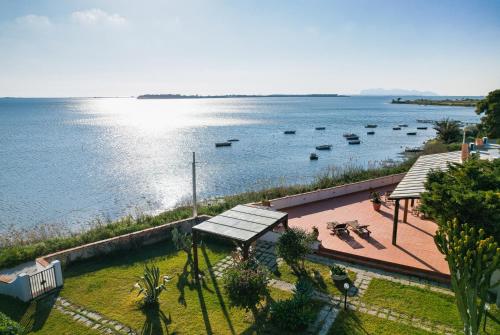 Laguna dei Fenici photo 1