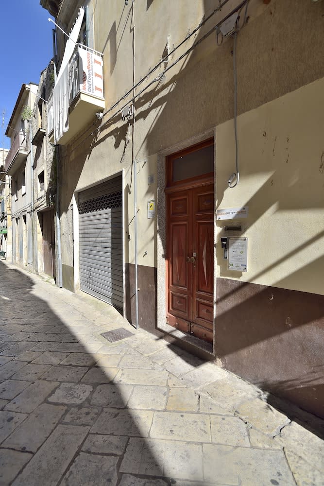 Modica Old Town Rooms photo 1
