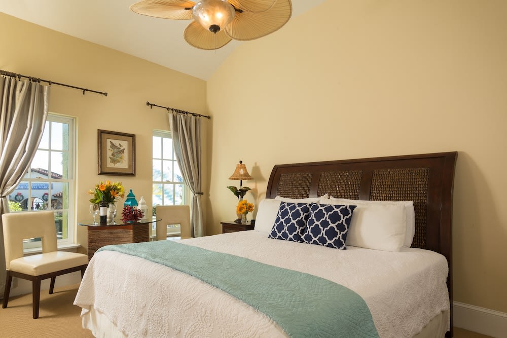 Bella Bay Inn photo 1
