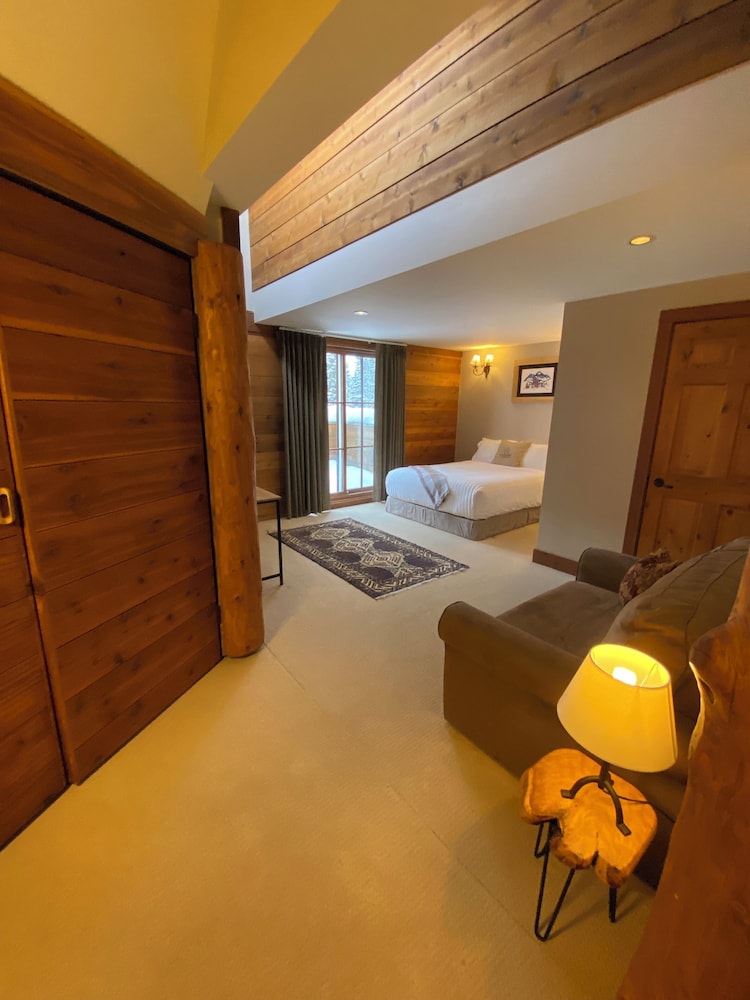 Winston Lodge photo 1