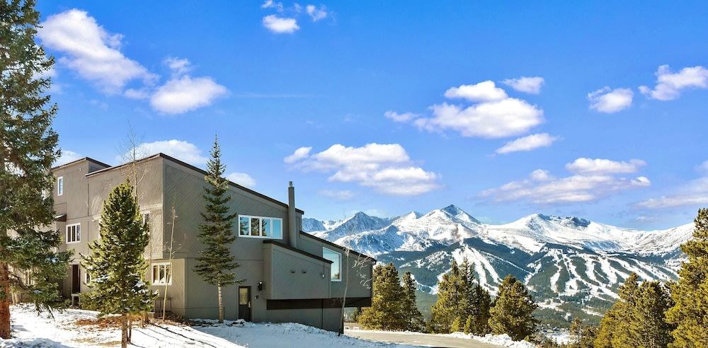 Gold Point Resort Breckenridge by Vacatia photo 1