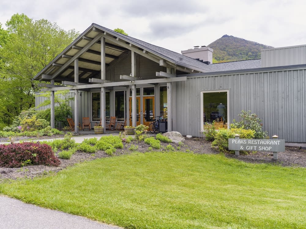 Peaks of Otter Lodge photo 1
