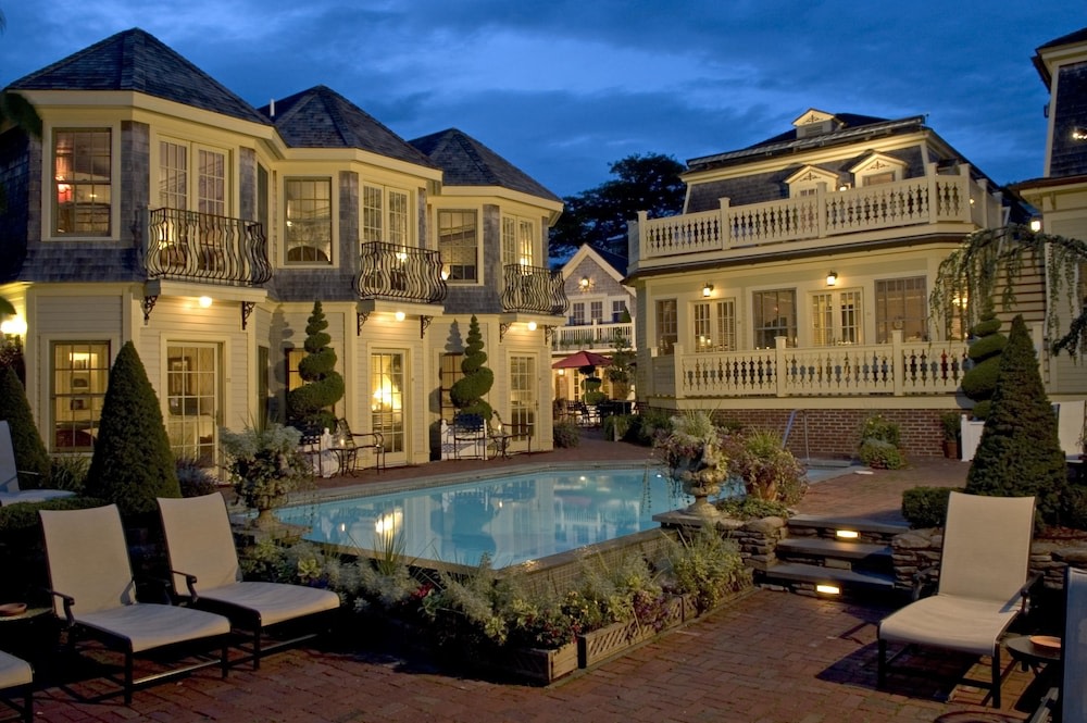 Brass Key Guesthouse - Adults Only photo 1